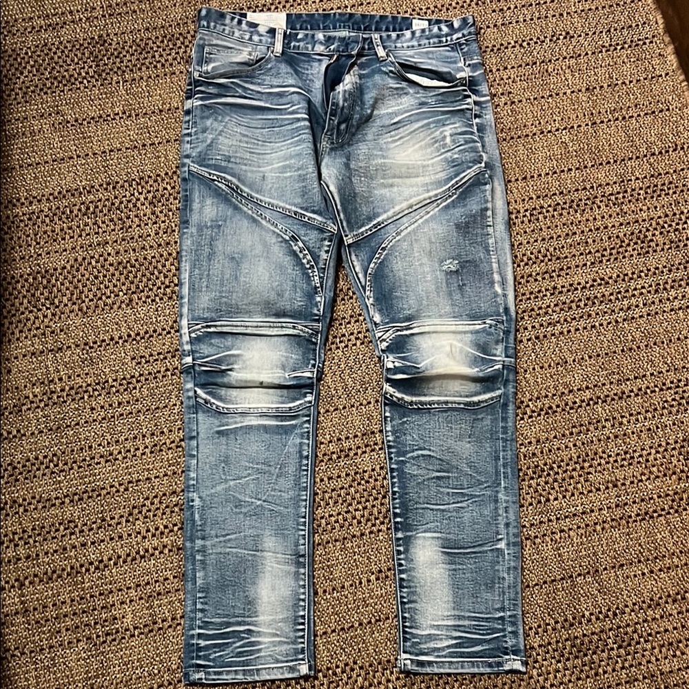 Men's Distressed Blue Jeans